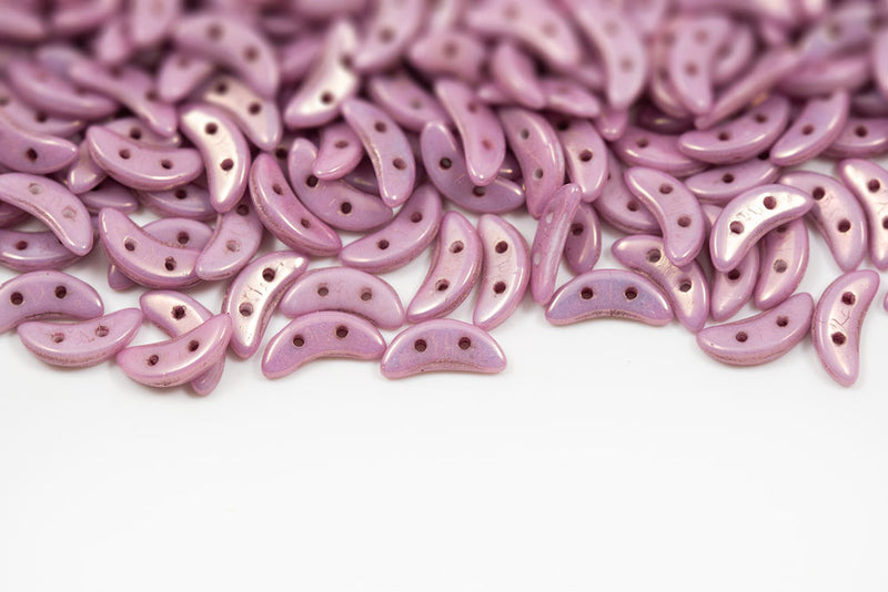 Crescent 3×10mm Vege On Chalk 2-Hole Czech Beads