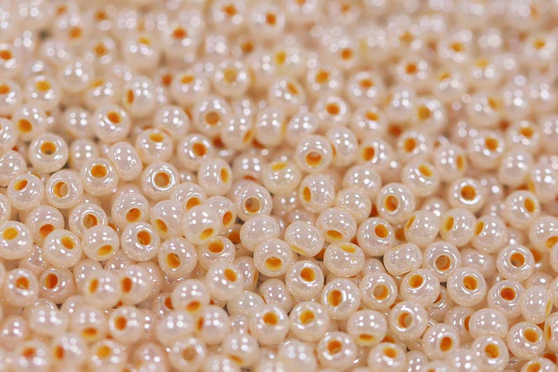 Preciosa Rocailles 11/0 Pearl Lt. Peach col.37383