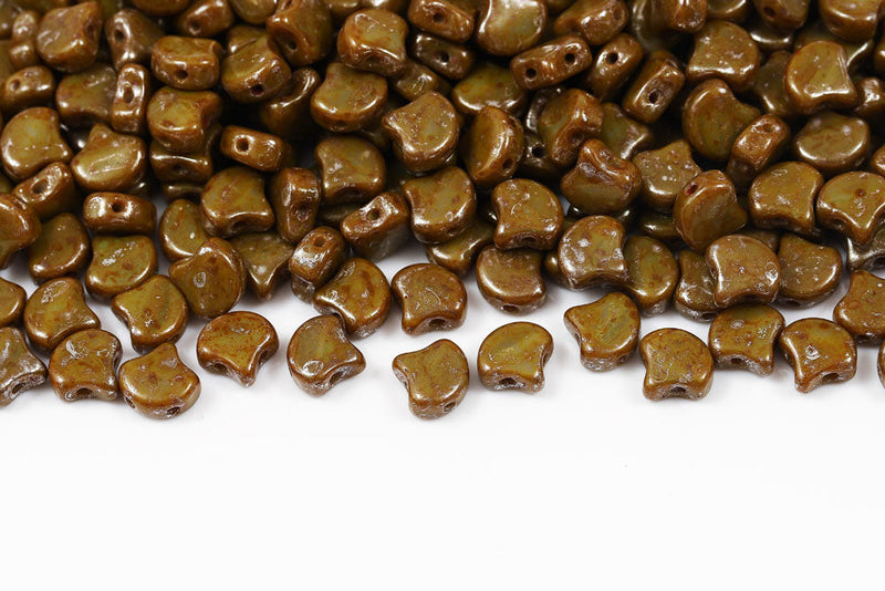 Ginko 7.5×7.5mm Opaque Gray Picasso 2-Hole Czech Beads