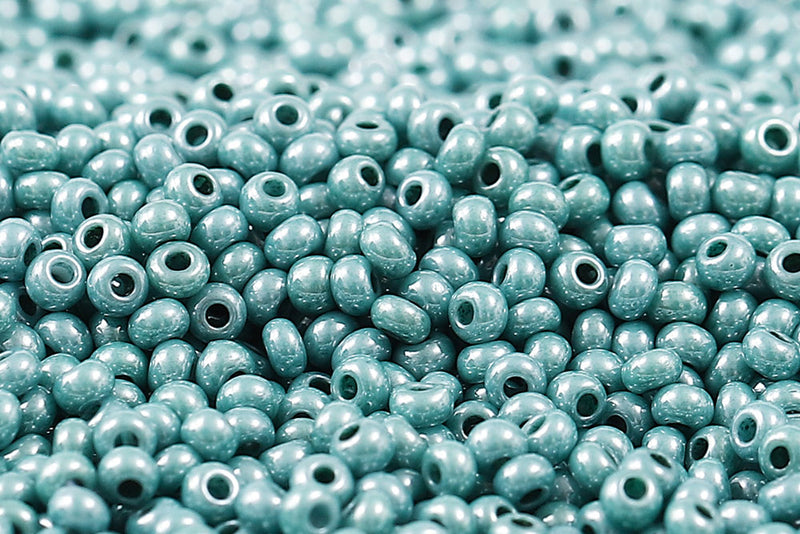 Preciosa Rocailles 11/0 Gray Green Lustered col.46055