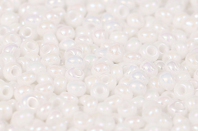 Preciosa Rocailles 8/0 Opaque White Lustered col.46205