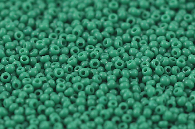 Preciosa Rocailles 15/0 Opaque Dark Green col.53240