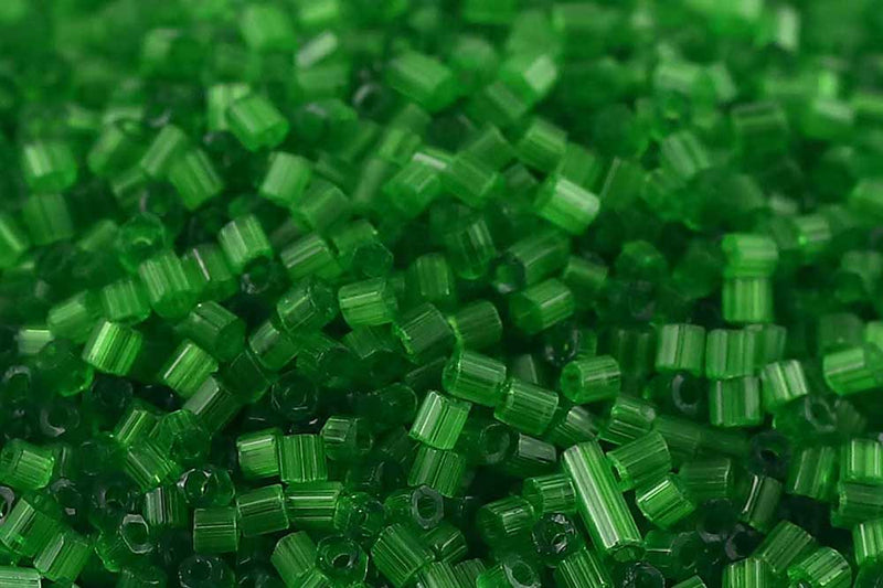 Preciosa 2-Cut 11/0 Green Satin col.55041