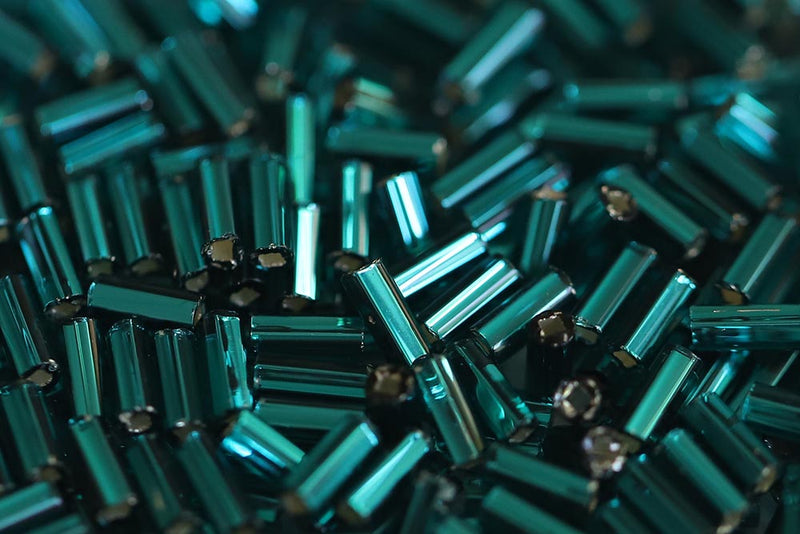 Preciosa Bugles 2″ Transparent Emerald Silver Lined col.57710