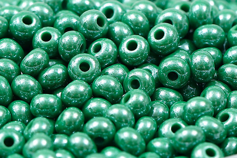 Preciosa Rocailles 6/0 Opaque Green Luster col.58250