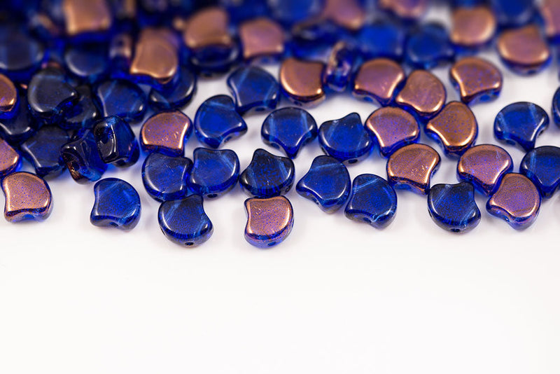 Ginko 7.5×7.5mm Sapphire Semi Bronze Luster 2-Hole Czech Beads