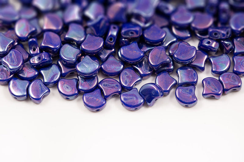 Ginko 7.5×7.5mm Opaque Blue Nebula 2-Hole Czech Beads
