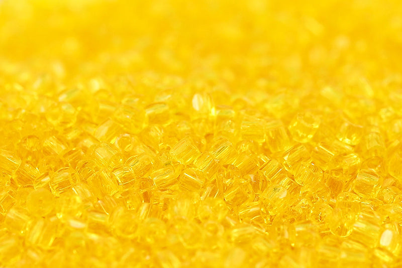 Preciosa 3-Cut 12/0 Transparent Lemon col.80010