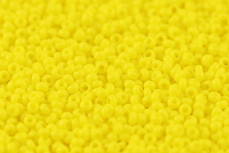 Preciosa Rocailles 15/0 Opaque Dark Yellow col.83130