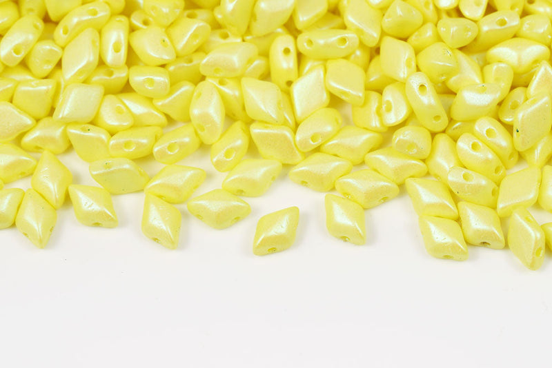 Gemduo 8×5mm Tutti Frutti Lemongrass 2-Hole Czech Beads