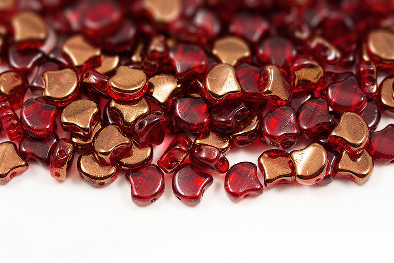 Ginko 7.5×7.5mm Ruby Semi Bronze Luster 2-Hole Czech Beads