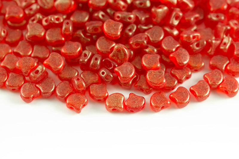 Ginko 7.5×7.5mm Stardust Ruby 2-Hole Czech Beads