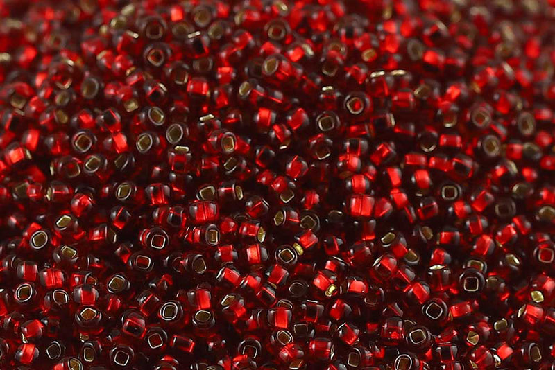 Preciosa Rocailles 10/0 Transparent Red Silver Lined col.97090