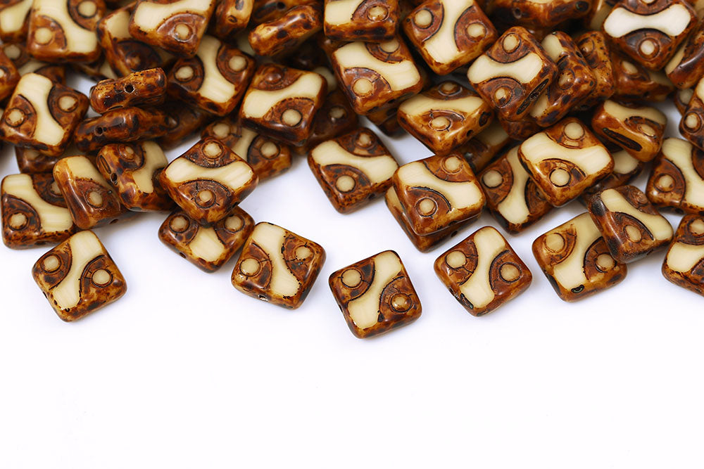 Eyes Squared 10×10mm Opaque Ivory Travertin 1-Hole Czech Beads