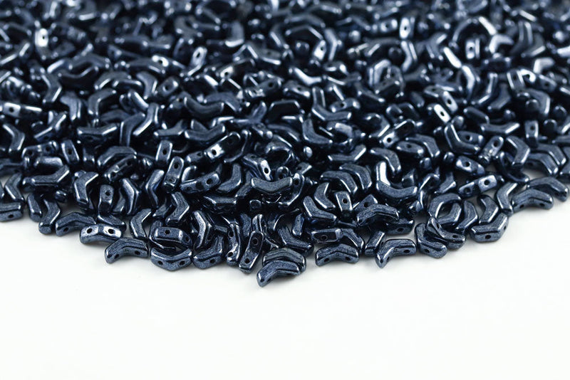 Arrow 8×5mm Jet Hematite 2-Hole Czech Beads