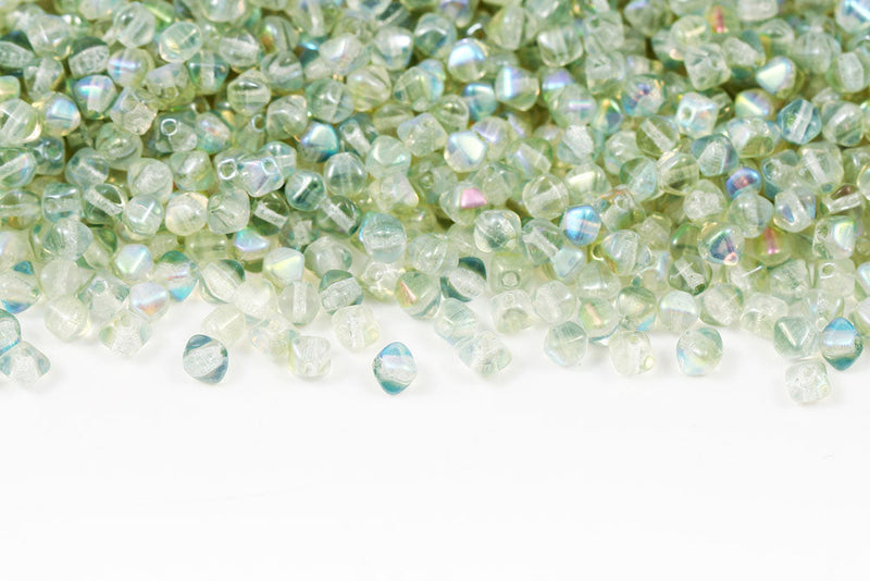 Bicone 4×4mm Crystal Green Rainbow 1-hole Czech Beads