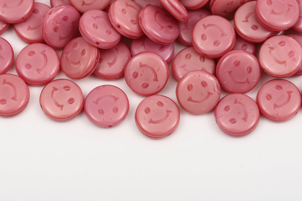 Smile 14mm Silk Peach 1-hole Czech Beads