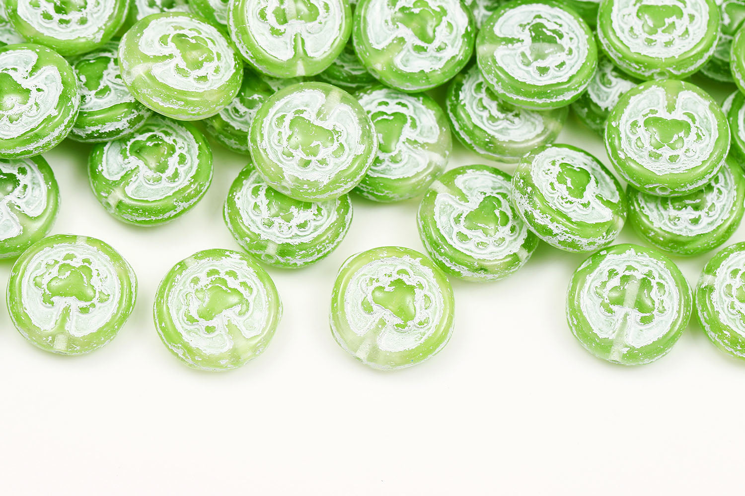 Lucky Tree 14mm Crytsal Green Mixed With White 1-hole Czech Beads