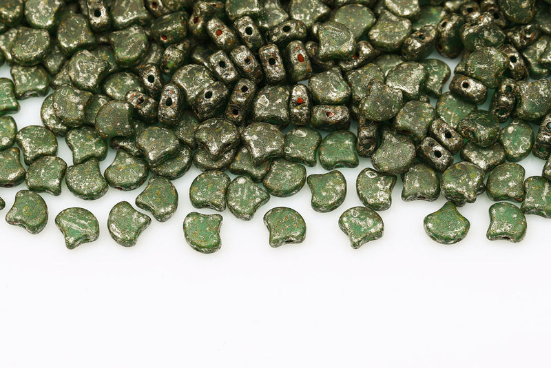 GINKO 7.5×7.5mm Emerald Rembrandt Matt 2-Hole Czech Beads