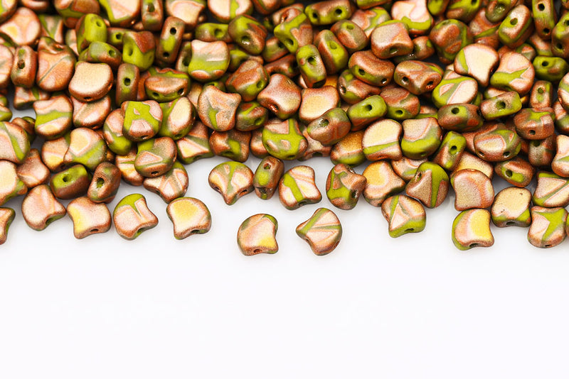 Ginko 7.5×7.5mm Opaque Green Full Capri Gold Mat Batik 2-Hole Czech Beads