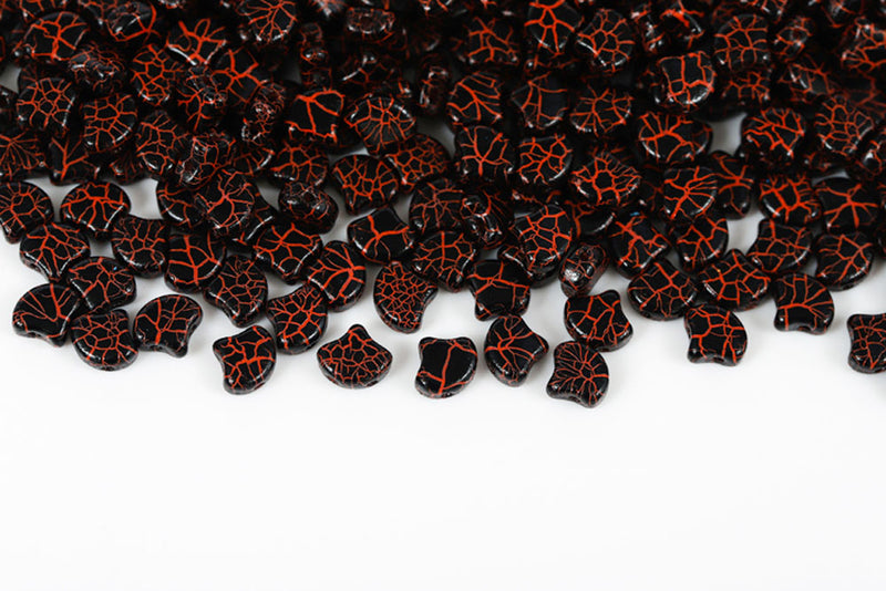 Ginko 7.5×7.5mm Ionic Jet/orange 2-Hole Czech Beads