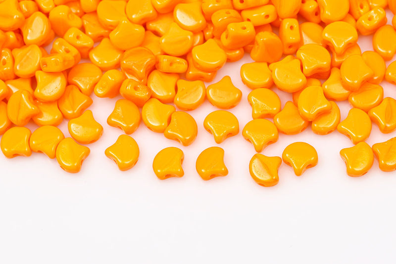 GINKO 7.5×7.5mm Opal Dark Amber 2-Hole Czech Beads