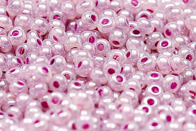 Preciosa Rocailles 11/0 Pearl Voilet col.37328