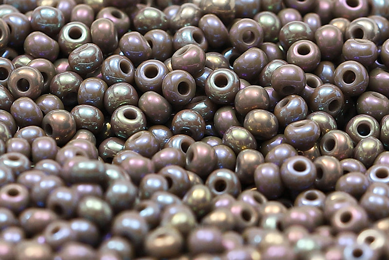 Preciosa Rocailles 11/0 Opaque Gray Lustered col.44020