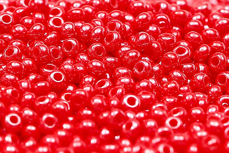 Preciosa Rocailles 11/0 Opaque Drak Red Lustered col.98190