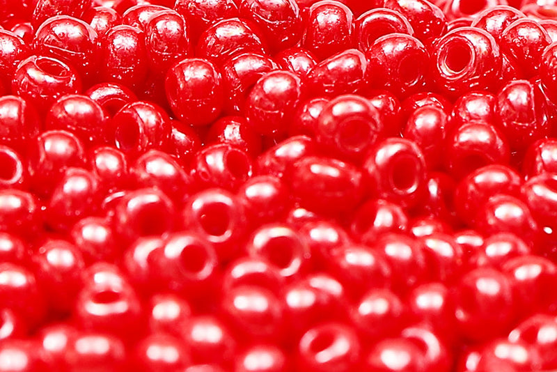 Preciosa Rocailles 8/0 Opaque Drak Red Lustered col.98190