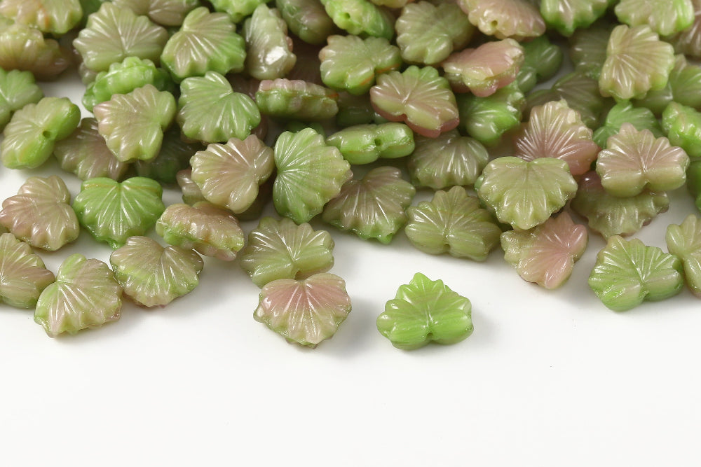 Maple Leaves 13×11mm Rose Opal Peridot Mixed 1-Hole Czech Beads