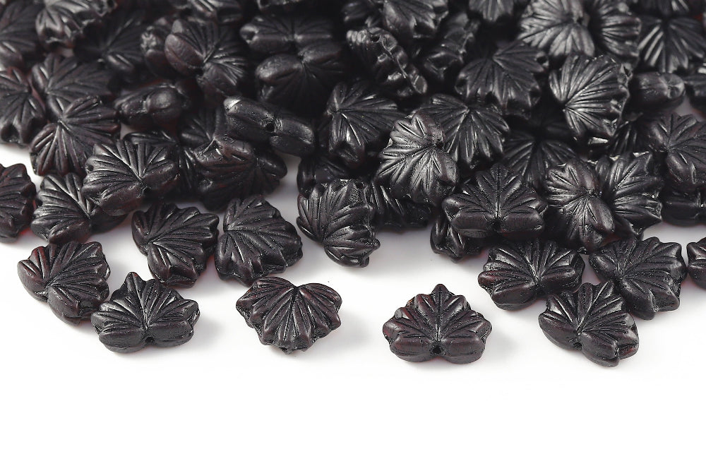 Maple Leaves 13×11mm Transparent Ruby With Black Matt 1-Hole Czech Beads