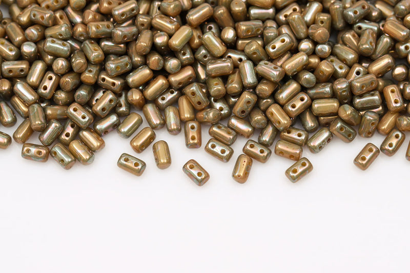 Rulla 5×3mm Opaque Ivory Nebula 2-Hole Czech Beads
