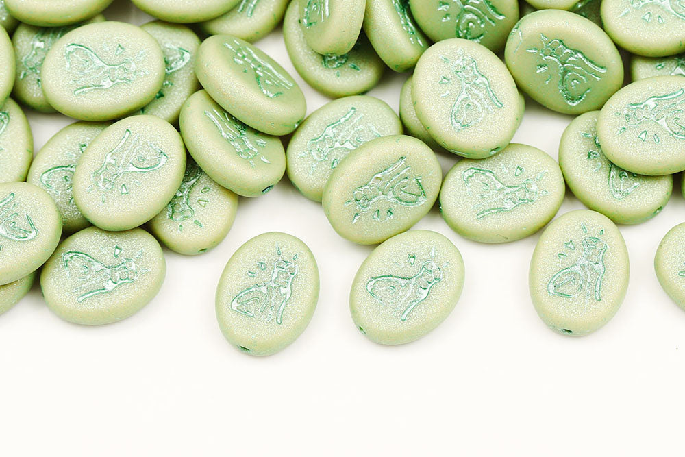 Cat 16×12mm Opaque Ivory With Green Matt 1-Hole Czech Beads