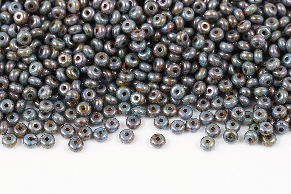Spacer 2.5×4mm Chalk Blue Glaze 1-Hole Czech Beads
