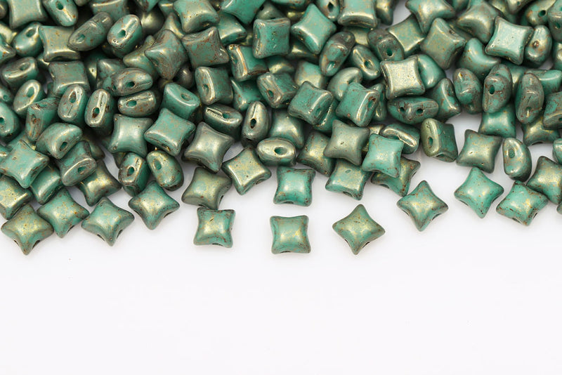 Wibeduo 8×8mm Turquoise Green Red Terracotta 2-Hole Czech Beads
