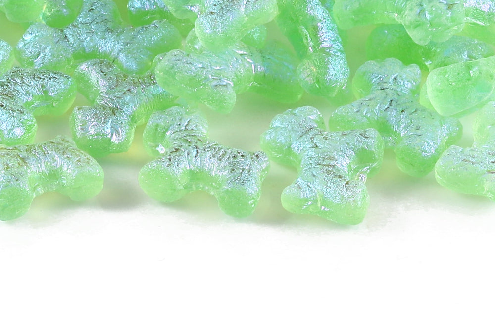 Schnauzer 19×17mm Crystal Green AB Full Etched 1-Hole Czech Beads